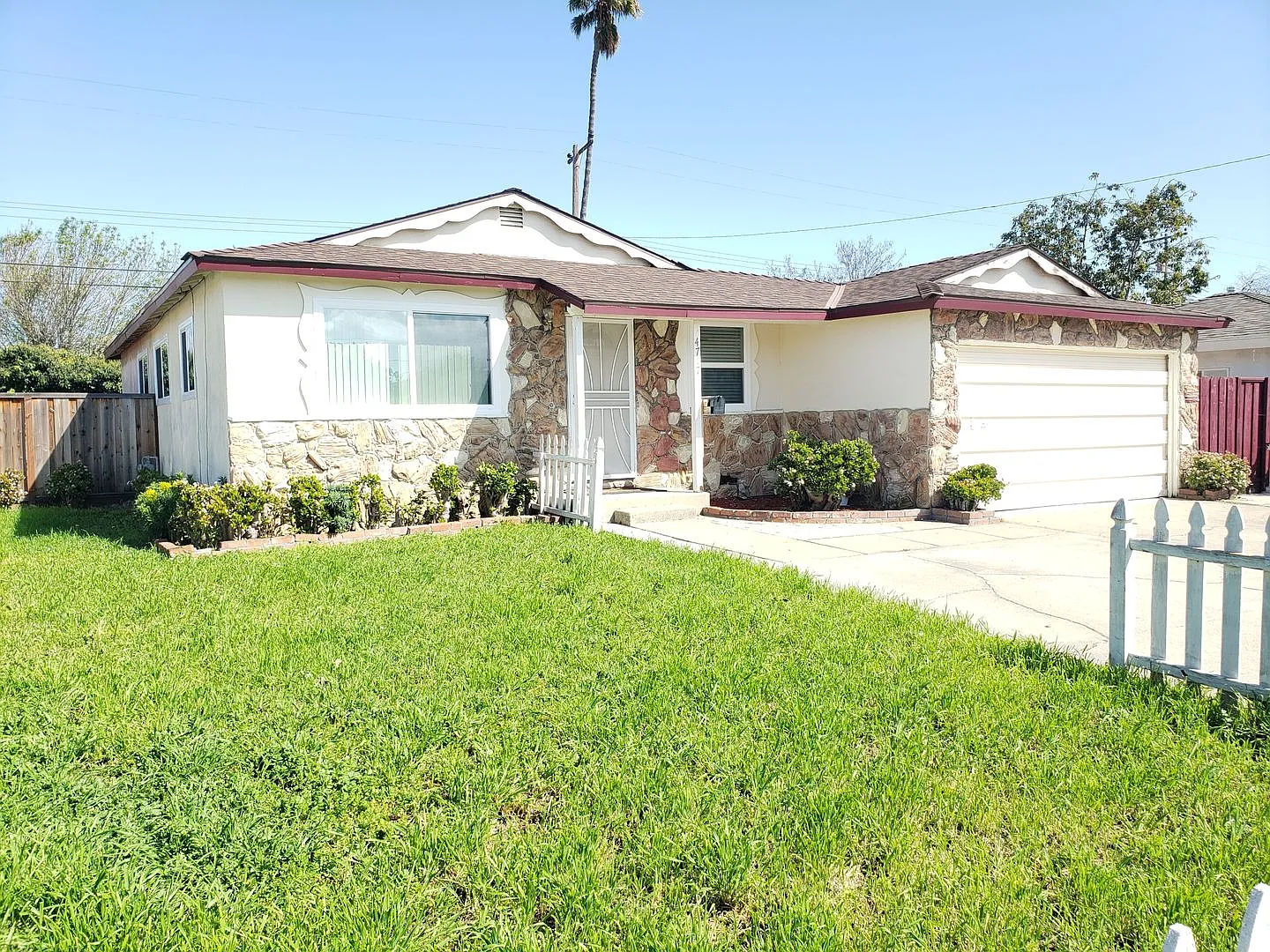 4717 Demaret Dr photo 1
