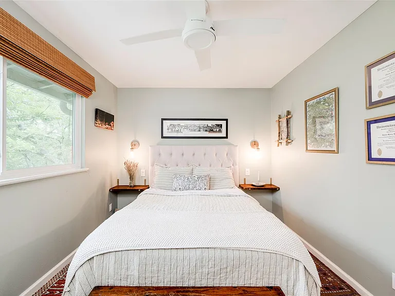 406 Arbor Ln — Photo 14