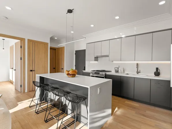 388 Washington St #404, Quincy, MA 02169
