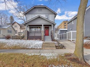 910 N 4th St, Sheboygan, WI 53081