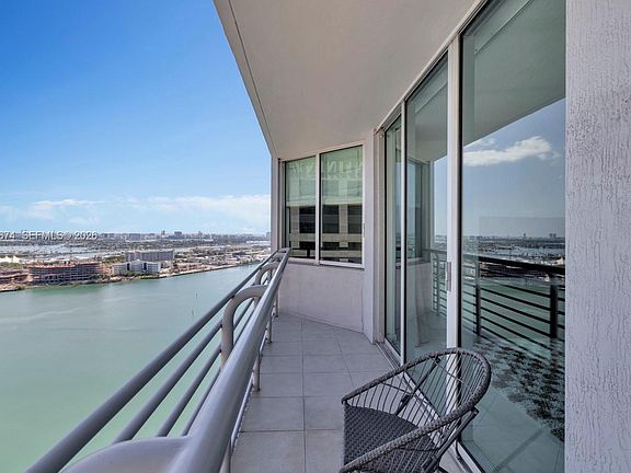 5th image of 335 Biscayne Blvd #3408