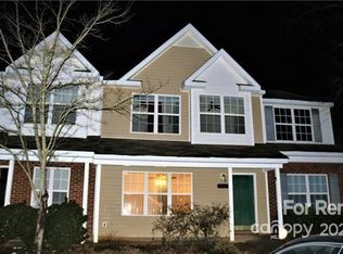 5349 Magnolia Tree Ln, Charlotte, NC 28215