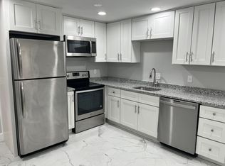 267 Main St APT 2, East Greenwich, RI 02818