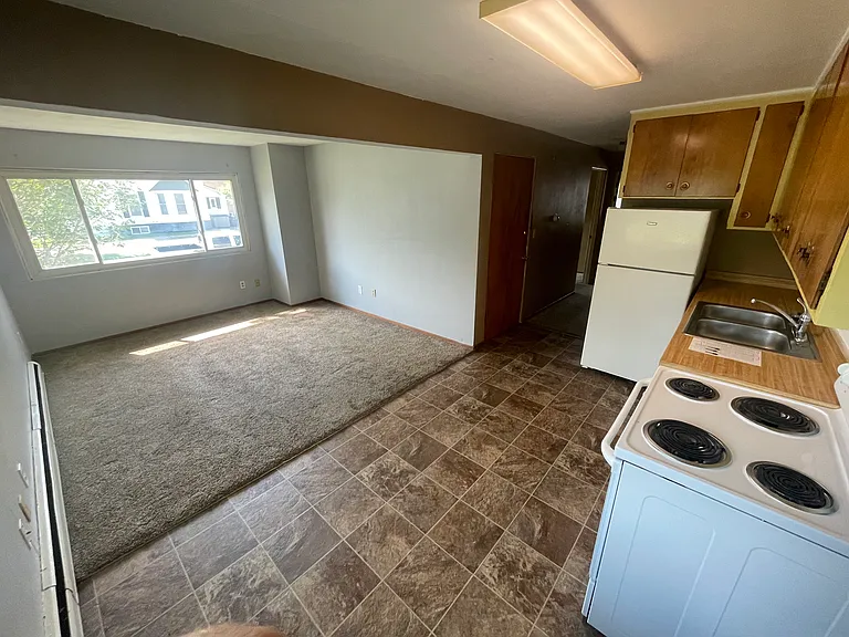 1017 13th Ave N #2 — Photo 3