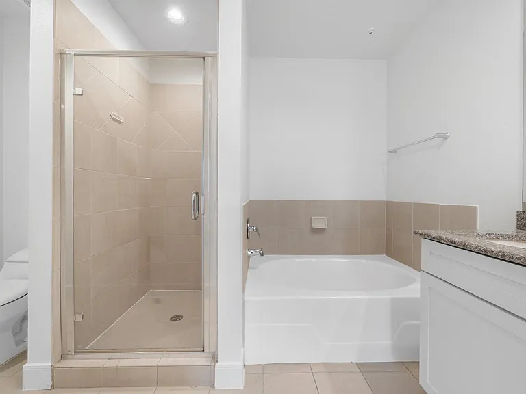 3333 Allen Pkwy #801 — Photo 6