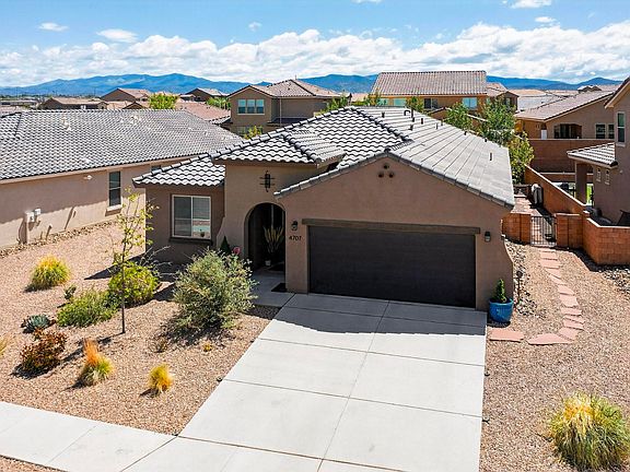 3rd image of 4707 Viento Del Norte