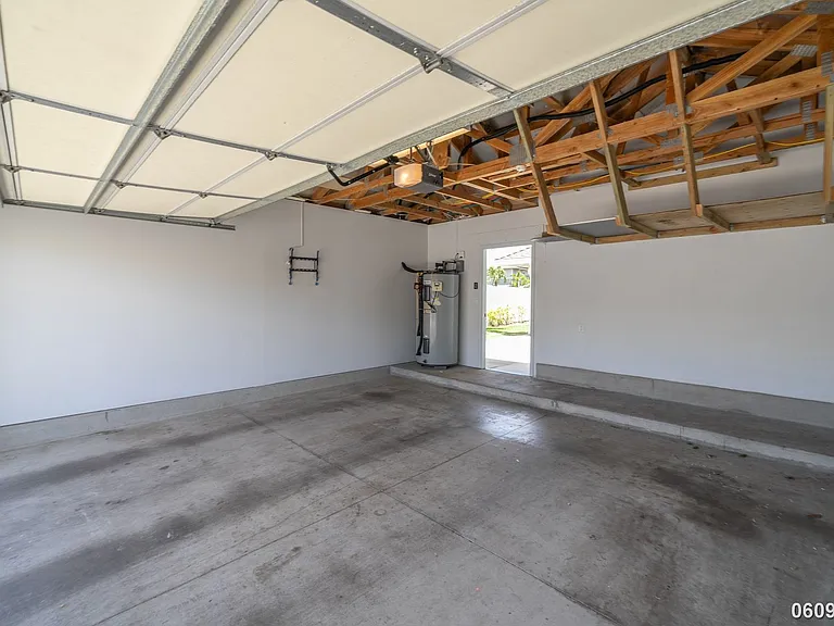 91-1302 Kaileolea Dr — Photo 29