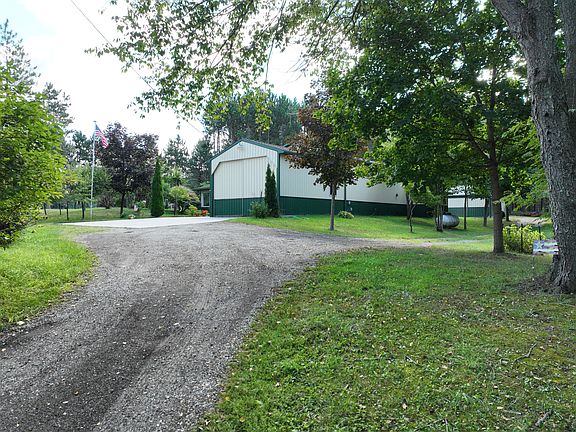 3rd image of 3685 Cypress Rd