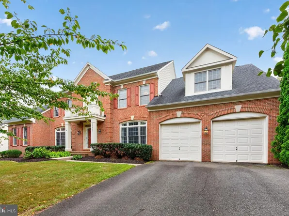 43861 Hartley Pl, Ashburn, VA 20147