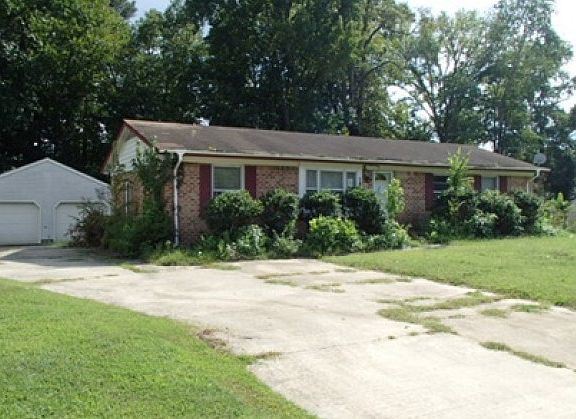2nd image of 1310 Lawson Cir