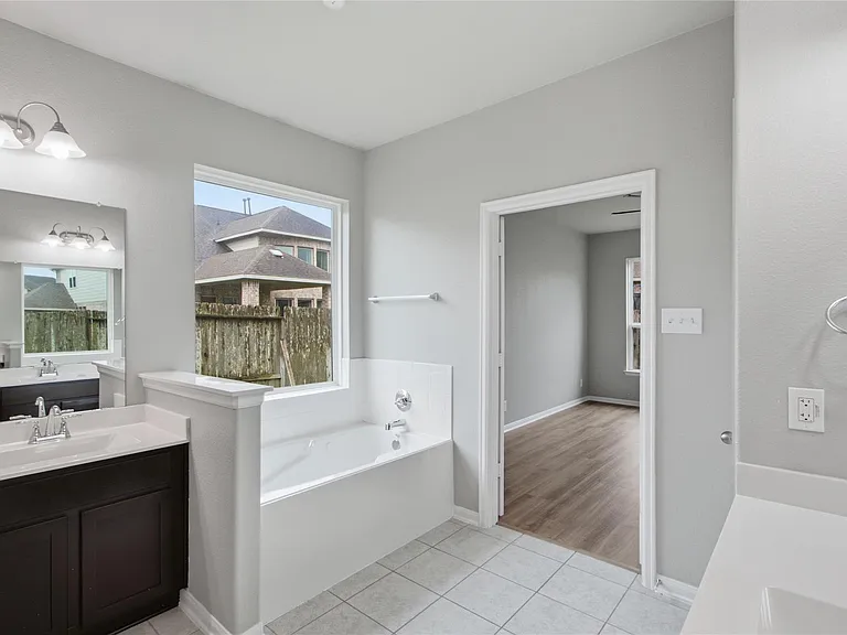 10406 Sill Prairie Dr — Photo 22