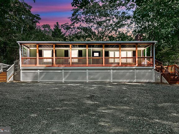 2nd image of 29 Whispering Oaks Ln