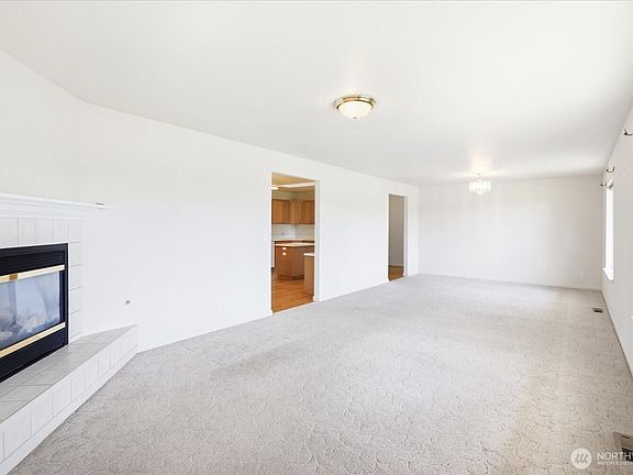 4th image of 221 Shane Porter Road