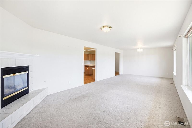 4th image of 221 Shane Porter Road