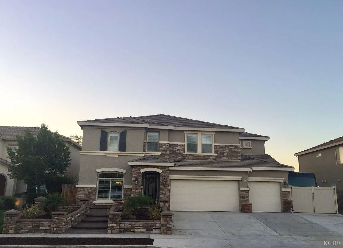 3030 E Sierra Ave photo 1