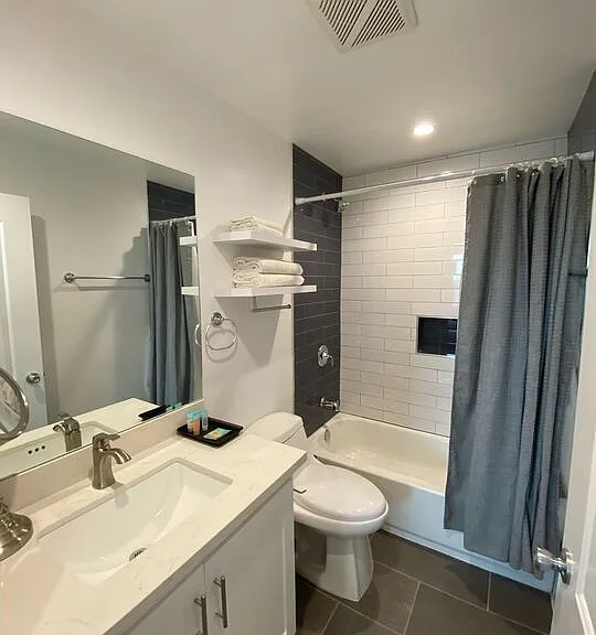 2206 Hauser Blvd — Photo 33