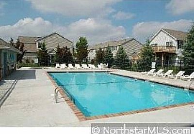 5th image of 1527 Yorkshire Ln
