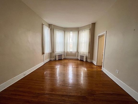 4th image of 220 Summer St APT 3