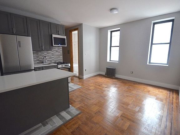 3rd image of 495 Washington Ave APT 1D