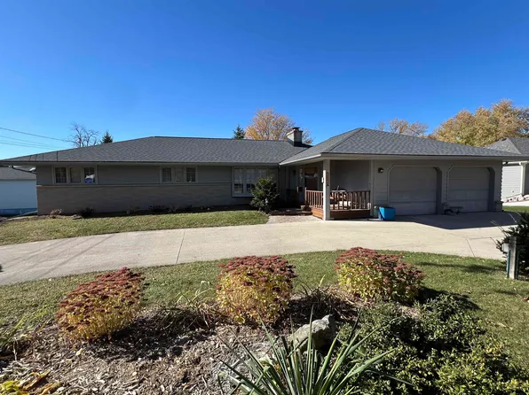 209 N Wilson St, Fredonia, WI 53021