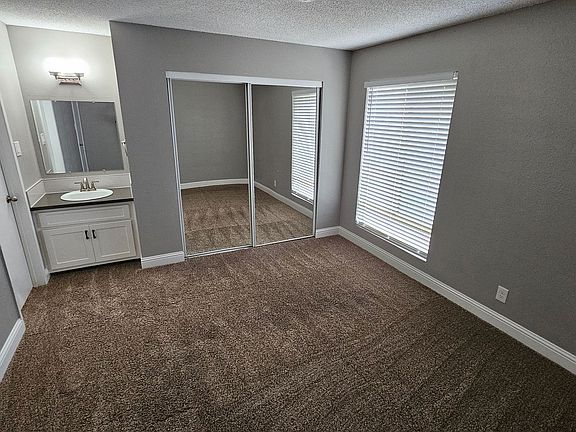 4th image of 2740 Elvyra Way #45