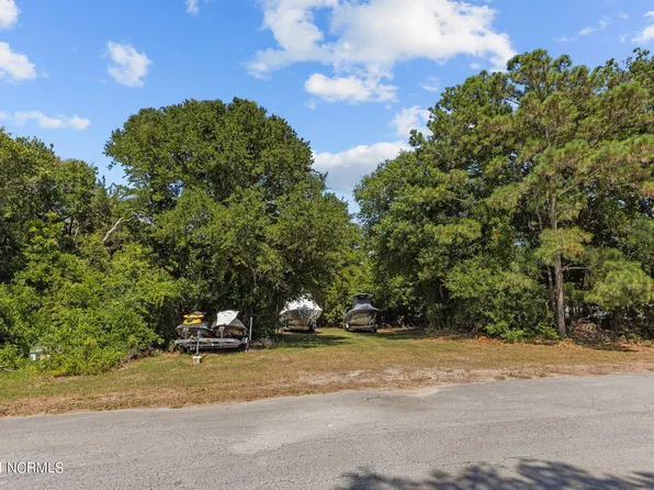 110 Sandpiper Lane, Indian Beach, NC 28512