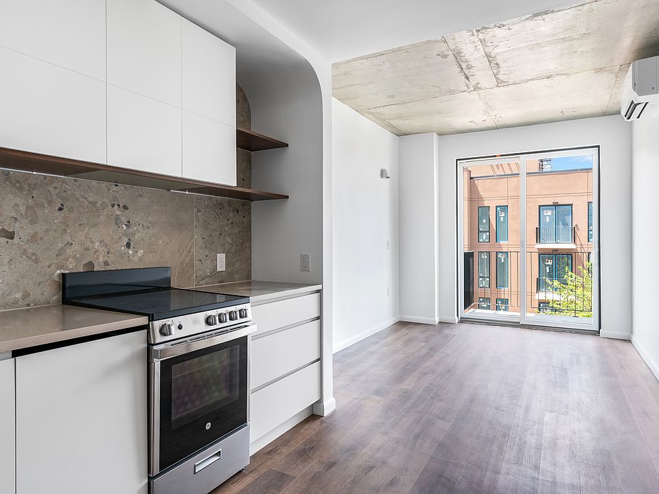 1st image of 150 Noll St #Penthouse F
