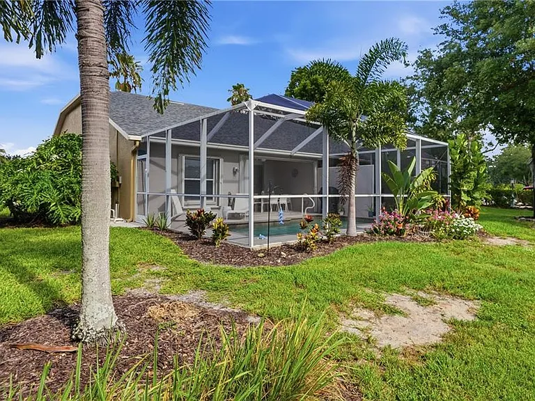 8018 Tauren Ct — Photo 37
