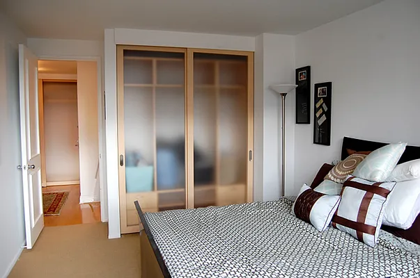 Sold by A & I Broadway | media 23