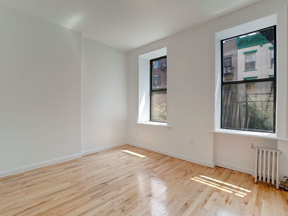 1st image of 209 E 10th St APT 8