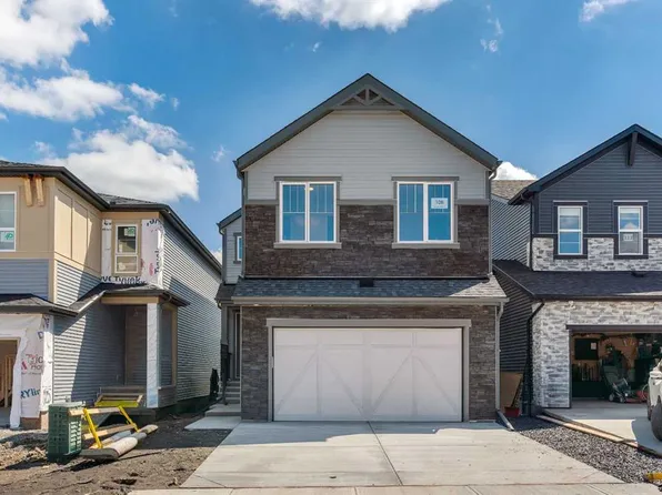 108 N Creekview Mnr SW, Calgary, AB T2X 4Y1