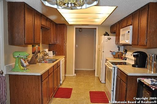 3rd image of 8501 Echo Creek Ln #8501