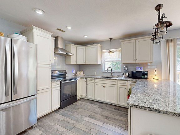 5th image of 4000 Cardinal Cir