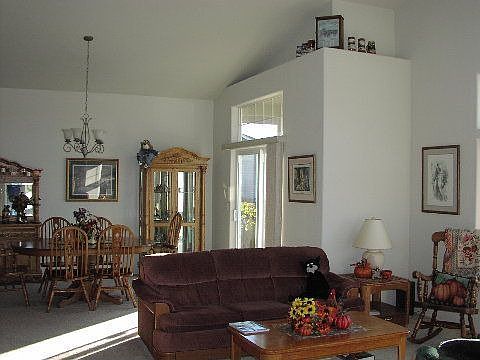 Living/Dining area