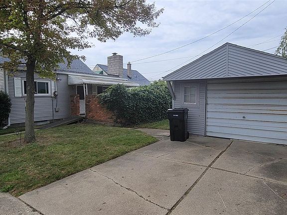 3rd image of 18661 Brohl St