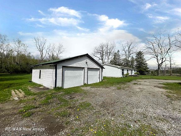 3rd image of 6227 Rathbun Rd