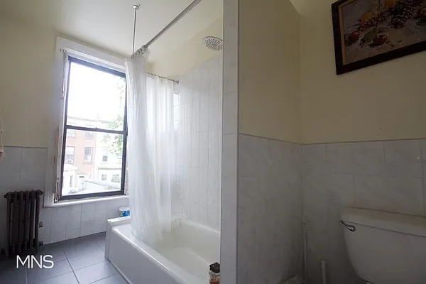 Rented by MNS | media 11