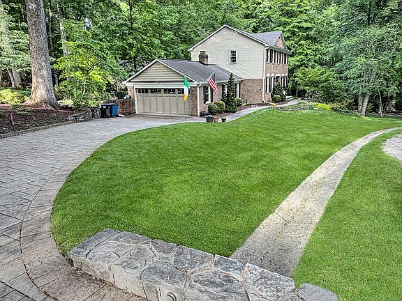 5th image of 10992 Highridge St