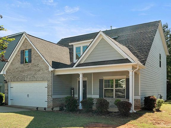 3rd image of 245 Lakeridge Dr