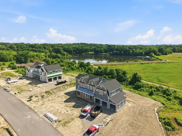 292 Cross St #A, Norwell, MA 02061