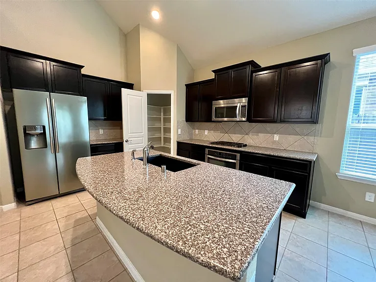 6418 Burgess Heights Ln — Photo 6