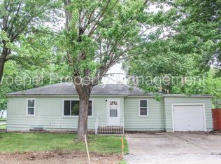 11300 E 32nd St S, Independence, MO 64052