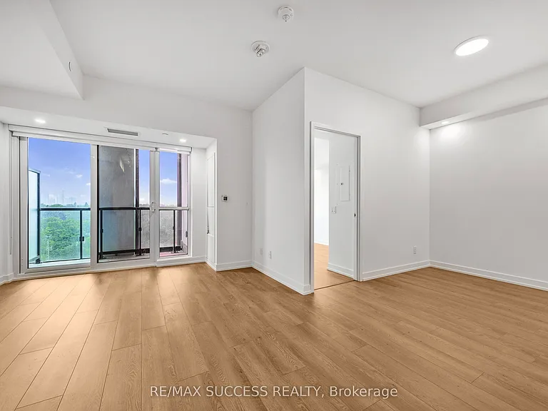 181 Sheppard Ave E #718 — Photo 19