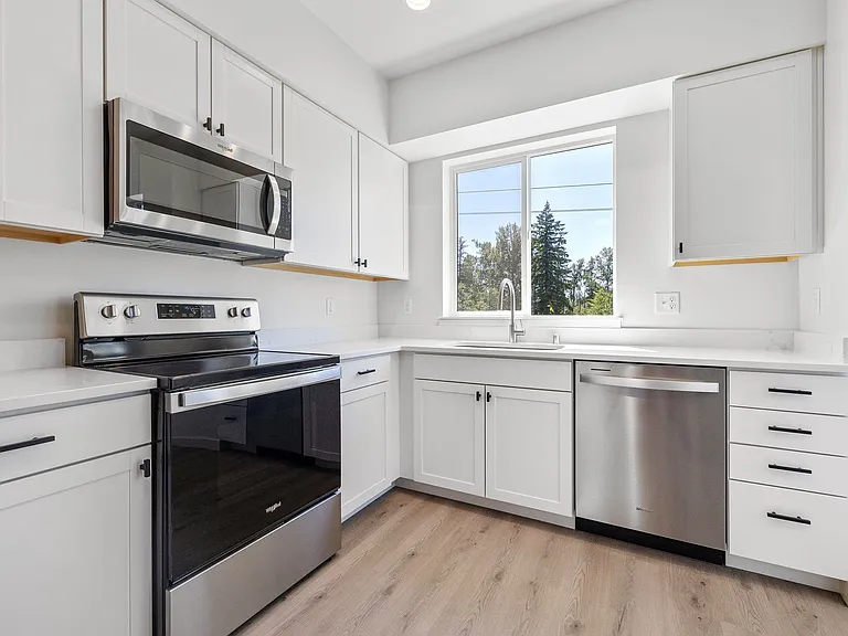 Modern Luxury Awaits at 4030 Dewey Road Brand New 2-Bedroom Townhomes with Private Garages! — Photo 24