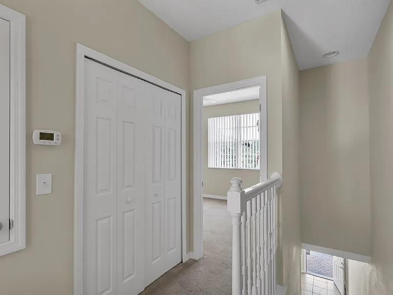 1413 Retreat Cir — Photo 16