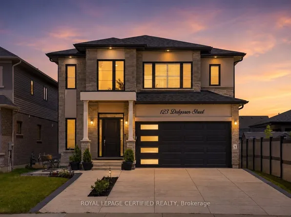 123 Dulgaren St, Hamilton, ON L8W 3Y8