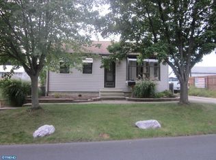 802 1st Ave, Croydon, PA 19021