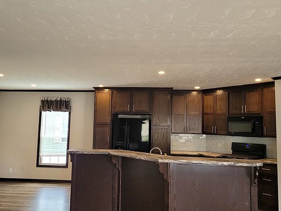 3rd image of 1585 Ray Blvd #753