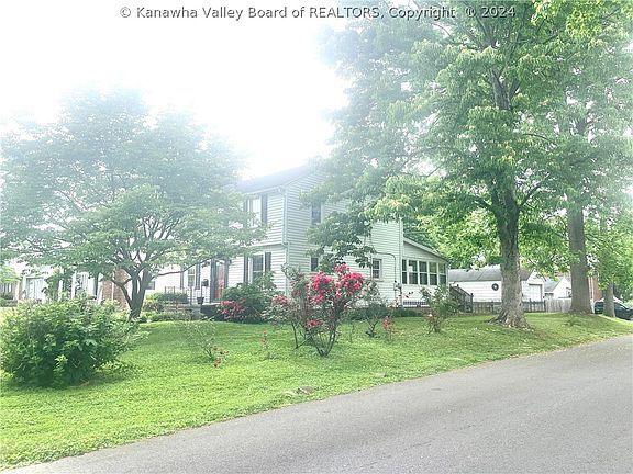 3rd image of 4314 Noyes Ave