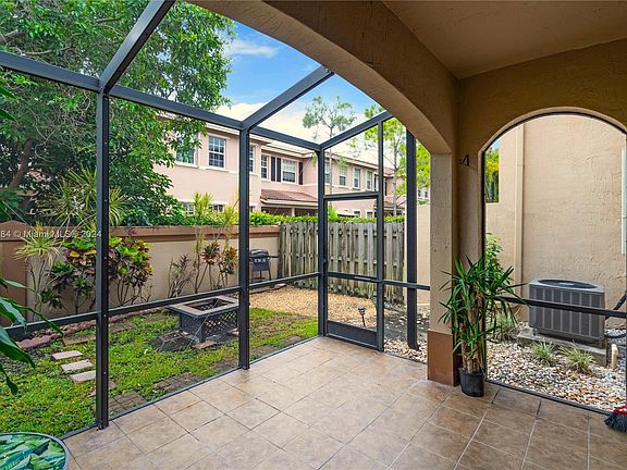 5th image of 202 Riverwalk Cir #202